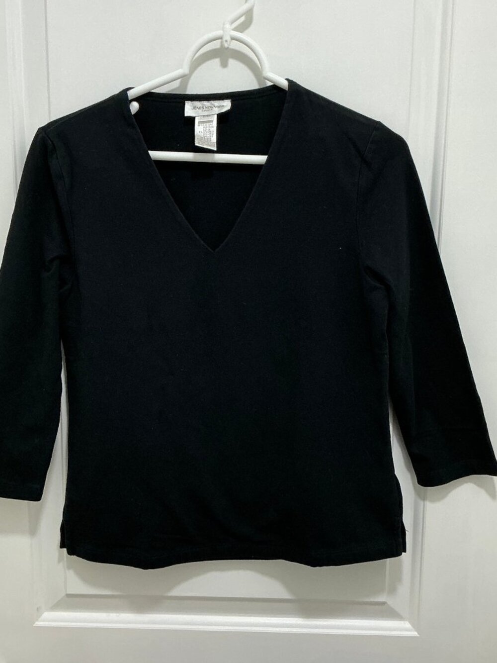 Jones New York women, Long sleeves crewneck tee, size Small